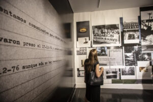 acto en memoria de dos militantes víctimas de la dictadura militar-apurainfo
