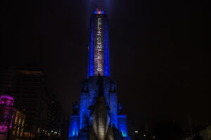 messi-cumpleaños-monumento-apurainfo