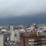 Rige doble alerta por tormentas (nivel naranja) y fuertes vientos (amarilla)