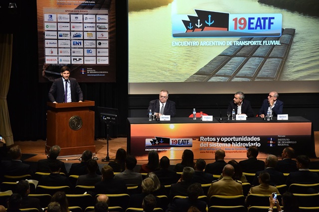 pullaro-XIX Encuentro Argentino de Transporte Fluvial_santa fe_apurainfo