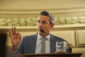 ciro seisas-causa fentanilo-trazabilidad de medicamentos-apurainfo