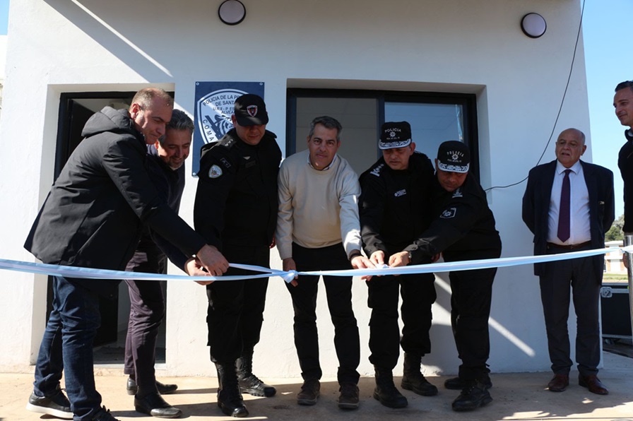 nueva base del Comando Radioeléctrico para Pueblo Esther y Alvear-apurainfo