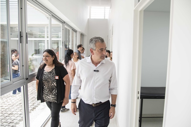 javkin-inauguración-centro de salud namuncurá-apurainfo