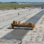 La pista del Aeropuerto de Rosario ya tiene un 82 % de avance