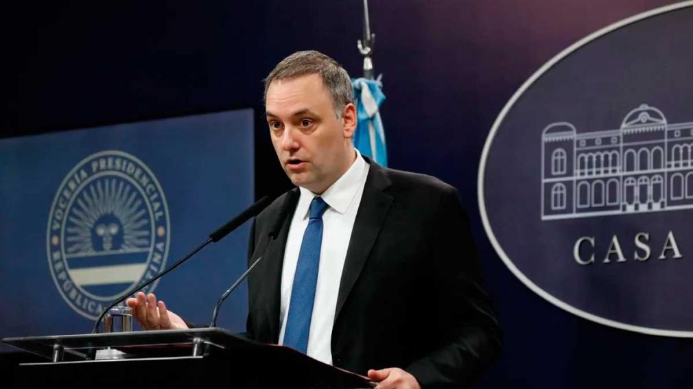 1010x567_manuel-adorni-540810-053404