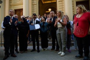 javkin-homenaje a usandizaga-apurainfo