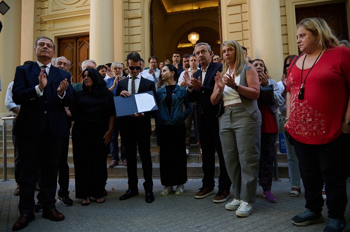 javkin-homenaje a usandizaga-apurainfo