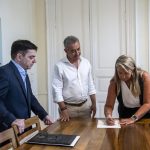 Javkin delega las funciones a Schmuck por la próxima semana