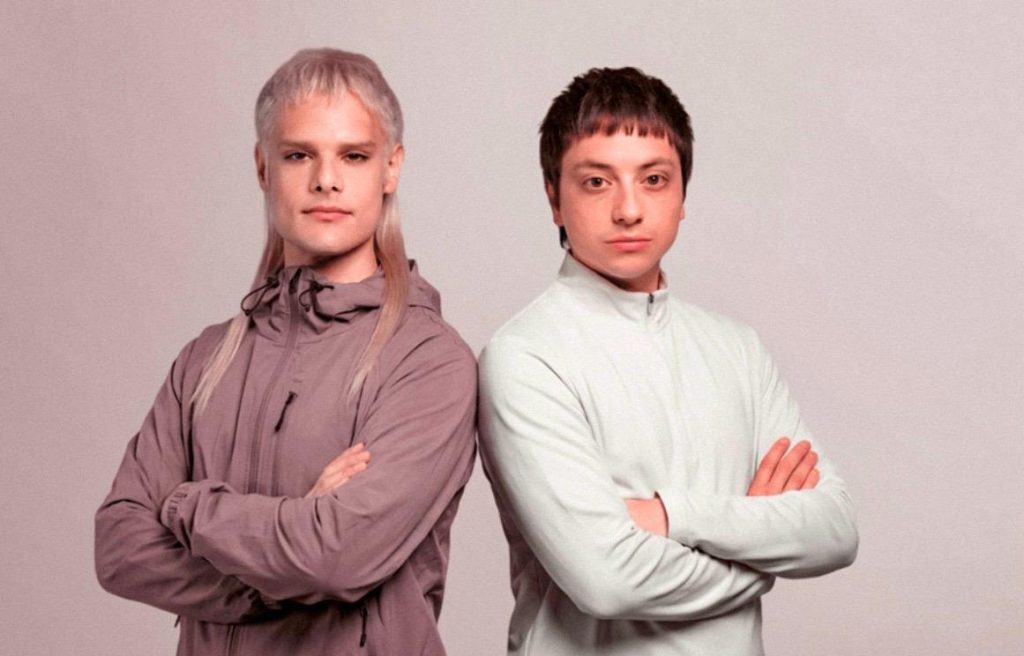 ed083208-3c7a-4854-b4c3-5890b18700fb