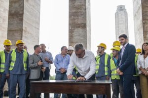 javkin-pullaro-obras monumento a la bandera-apurainfo
