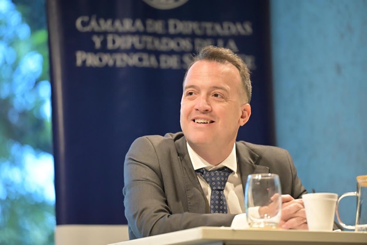 joaquín blanco-diputado provincial-autos híbridos-apurainfo