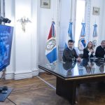 Rosario lanzó un plan histórico de obras para renovar redes de agua, cloacas, energía y desagües