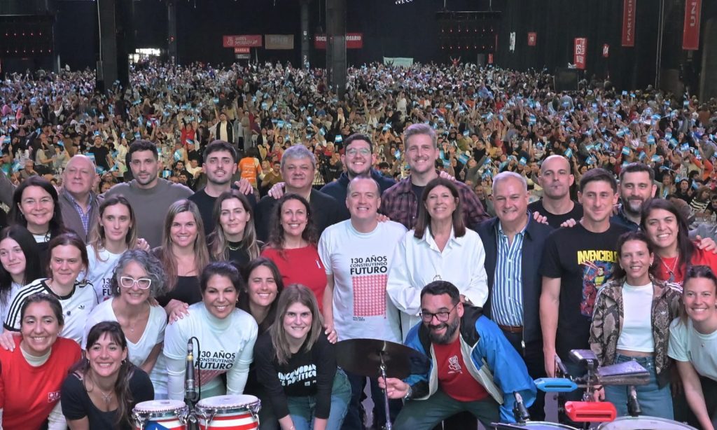 locro socilaista-130 años-apurainfo