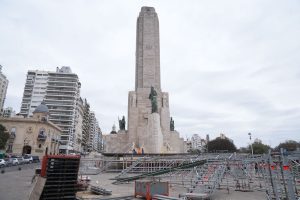 monumento a la bandera-apertura juegos suramericanos-apurainfo