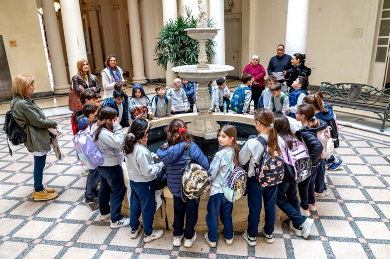 palacio de los leones-visitas guiadas-apurainfo