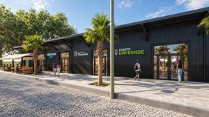Puerto Emprende-roca y el río-apurainfo