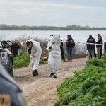 Encontraron dos cuerpos dentro de un auto incendiado en Villa Gobernador Gálvez