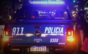 policía-santa fe-coche-noche-apurainfo