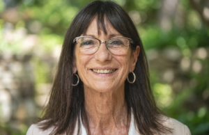 Marcela Ternavasio -feria del libro-apurainfo