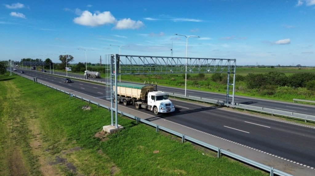 balanza-camiones-autopista rosario-santa fe-apurainfo
