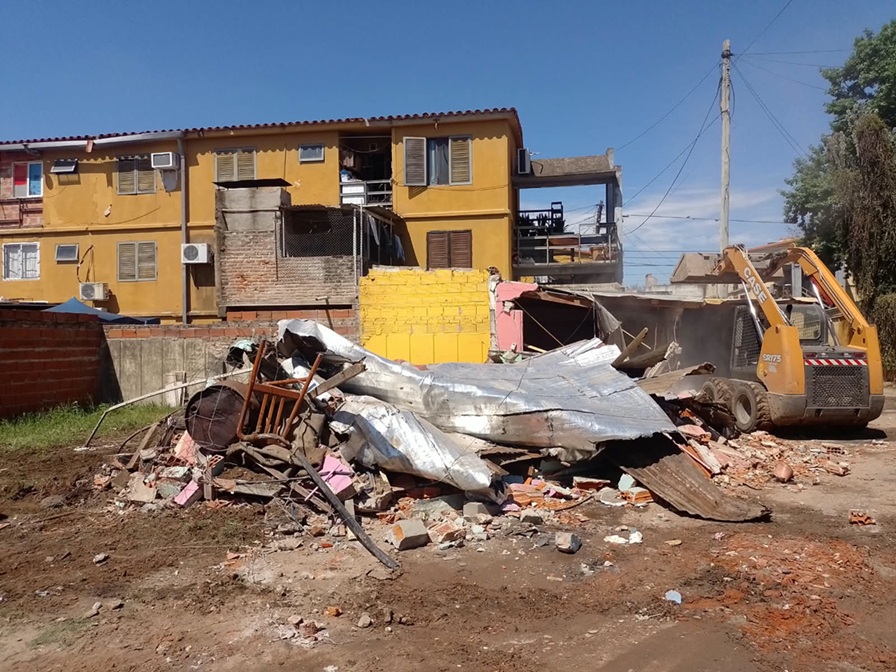 demolición construcción ilegal-supercemento-apurainfo